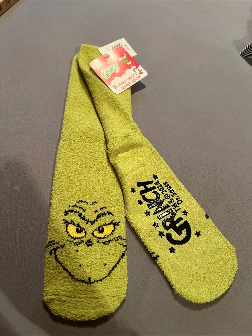 The Grinch Green & Black Adult Unisex Slipper Socks, One Size, new with tags